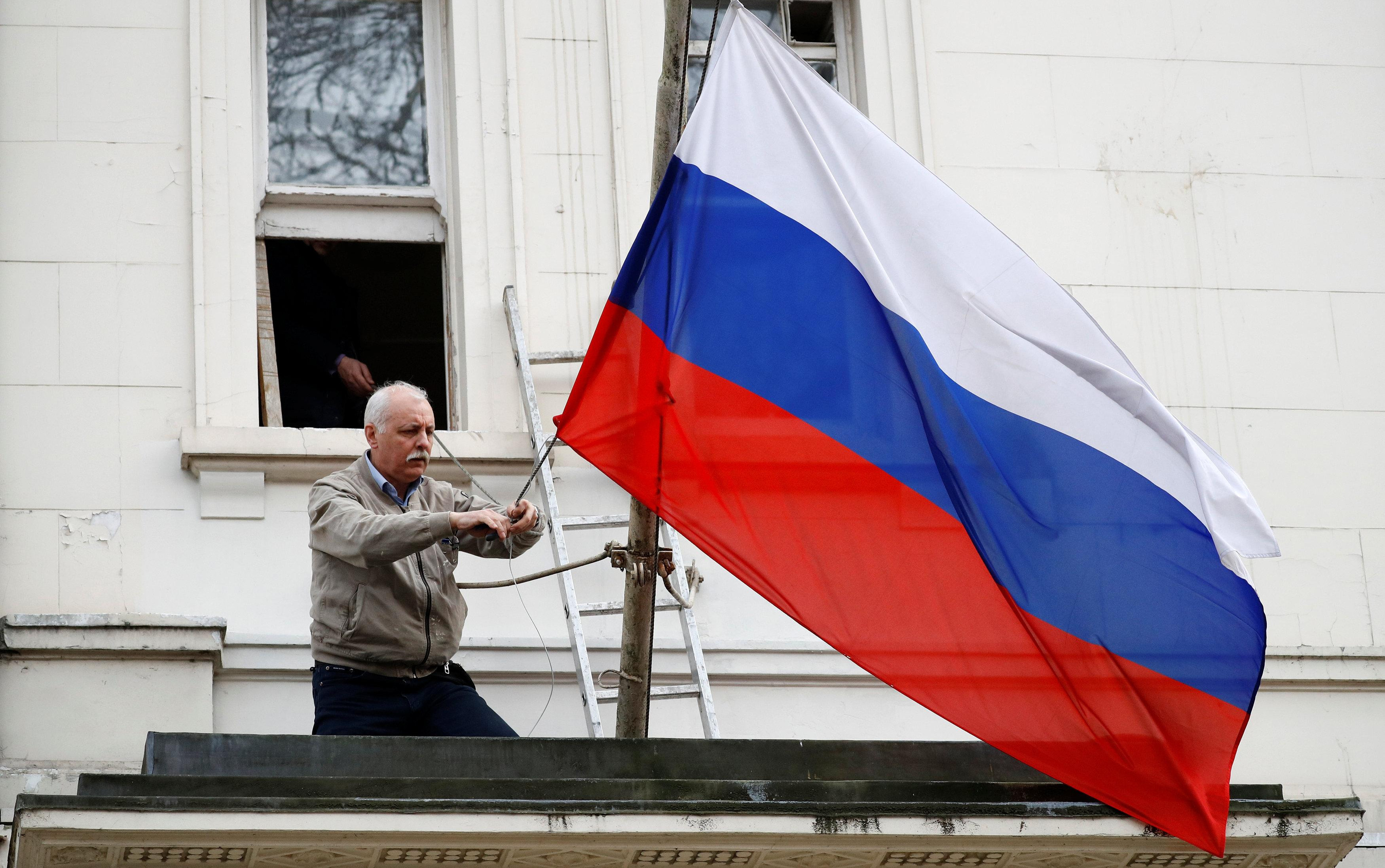 ENGLESKE MUĆKE: Ruska ambasada sumnja u autentičnost saopštenja Julije Skripal!